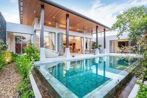 Vacation home with pool Vacation home with pool